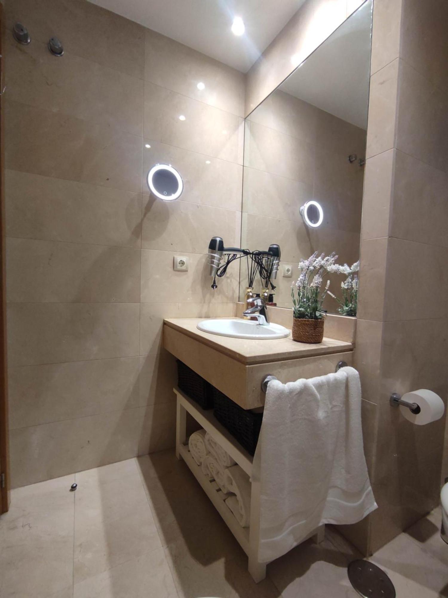 Appartamento Atico Mirador Del Naranco, Parking Gratuito, Wifi, Zona Residencial Oviedo Esterno foto