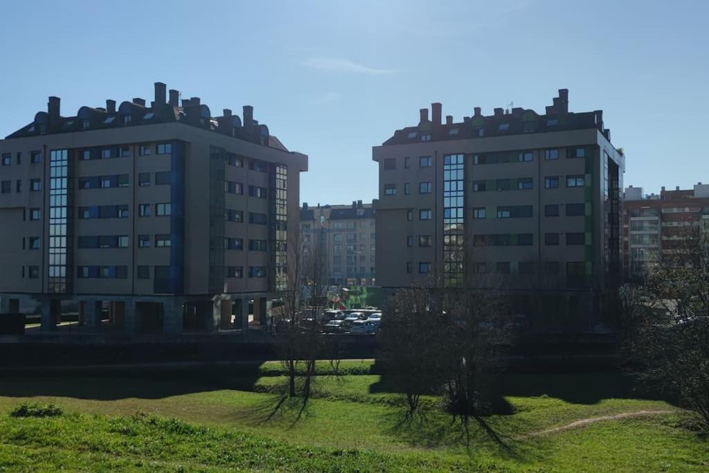 Appartamento Atico Mirador Del Naranco, Parking Gratuito, Wifi, Zona Residencial Oviedo Esterno foto